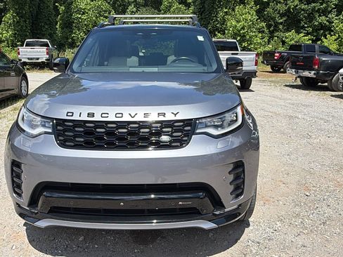 Used 2023 Land Rover Discovery S R-Dynamic AWD/4WD image 3