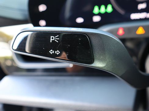 Used 2020 Porsche Taycan Turbo image 46