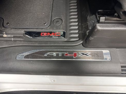 New 2026 GMC Sierra 1500 AT4X image 79