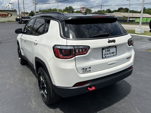 Used 2020 Jeep Compass Trailhawk AWD/4WD image 11