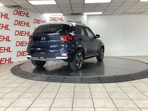 New 2026 Hyundai Venue SEL FWD image 7