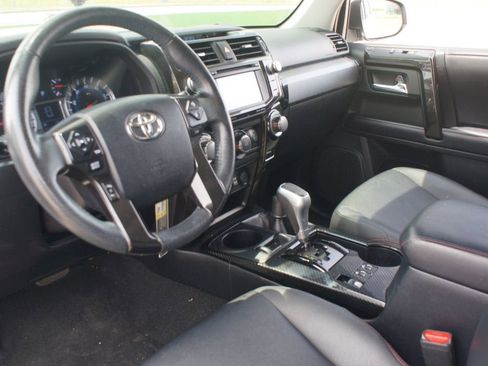 Used 2019 Toyota 4Runner TRD Off-Road Premium AWD/4WD image 15