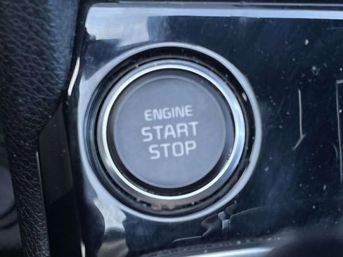 Used 2024 Kia Sportage EX image 38