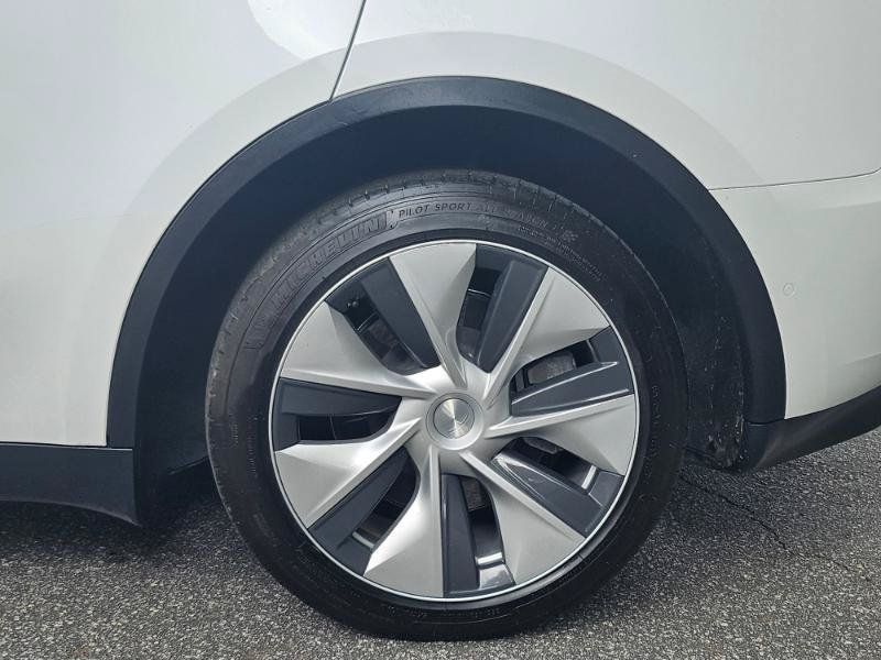 Used 2021 Tesla Model Y Long Range AWD/4WD image 19