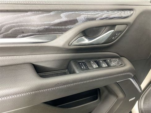 Used 2023 GMC Yukon Denali image 13