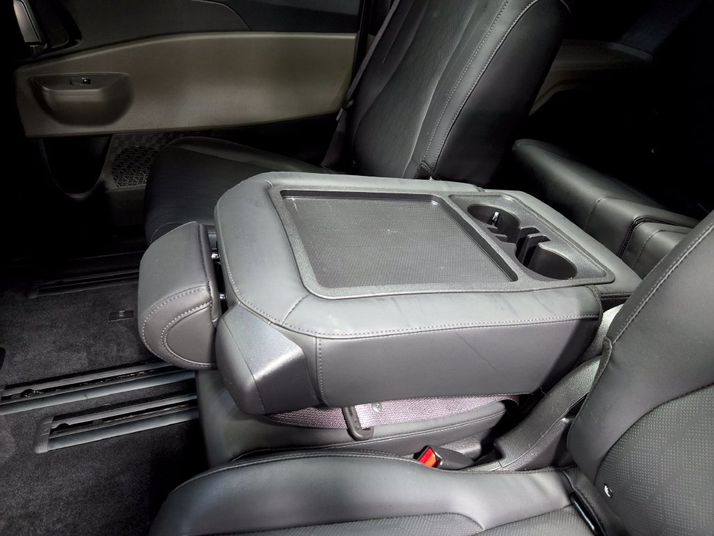 Used 2025 Kia Carnival SX FWD image 36