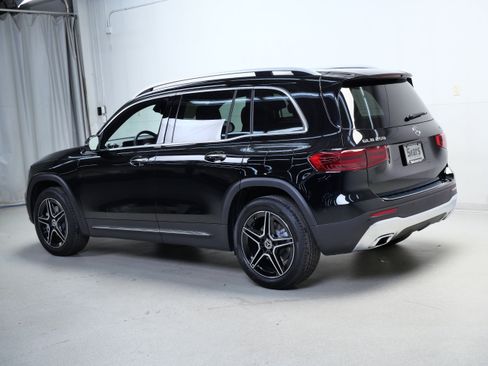 New 2026 Mercedes-Benz GLB 250 4MATIC image 6