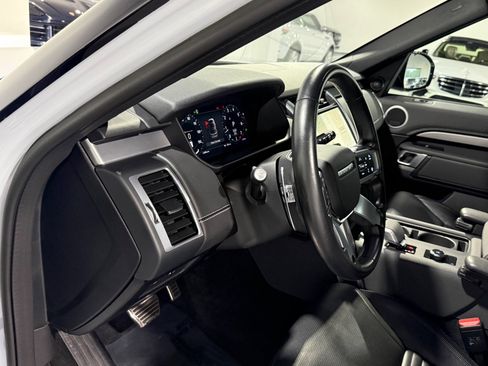 Used 2023 Land Rover Discovery S R-Dynamic AWD/4WD image 19