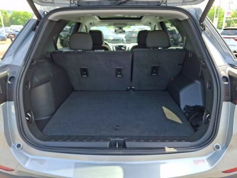 Used 2023 Chevrolet Equinox LT FWD image 34
