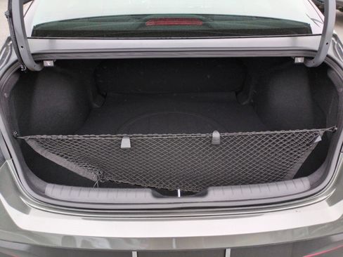New 2026 Hyundai Elantra Hybrid FWD image 36