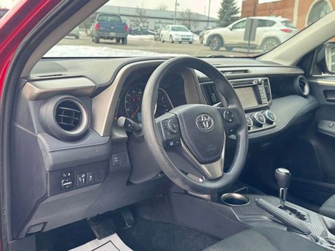 Used 2014 Toyota RAV4 LE image 11