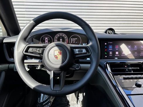 New 2026 Porsche Panamera 4 image 14