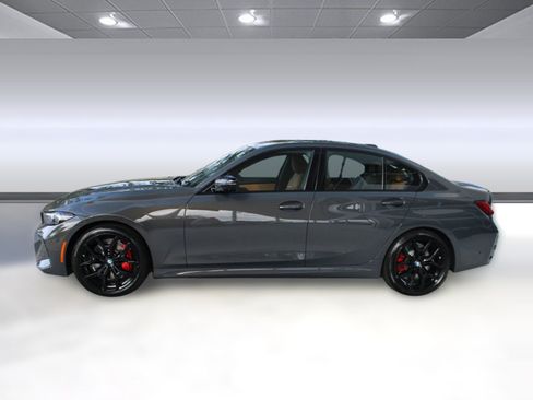 Used 2026 BMW 330i Sedan w/ M Sport Package RWD image 2