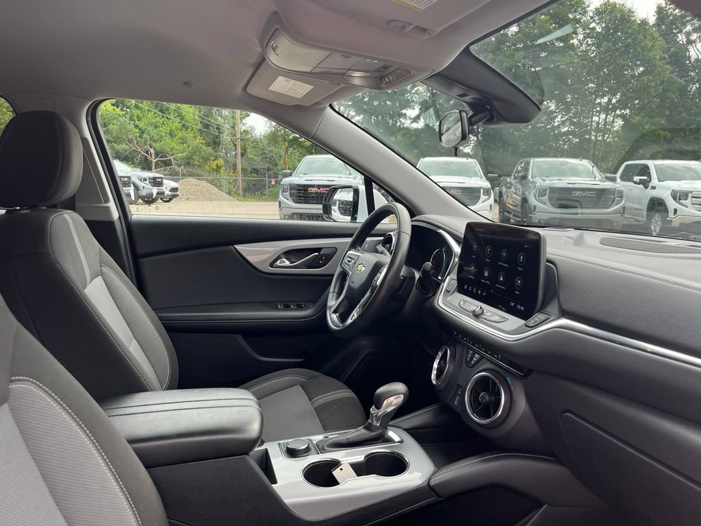 Used 2023 Chevrolet Blazer LT FWD image 36