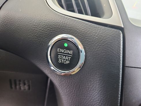 Used 2016 Ford Edge SEL w/ Equipment Group 201A AWD/4WD image 29