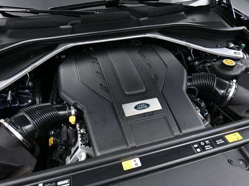 Used 2023 Land Rover Range Rover SE image 36
