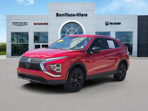 Used 2024 Mitsubishi Eclipse Cross LE AWD/4WD image 3