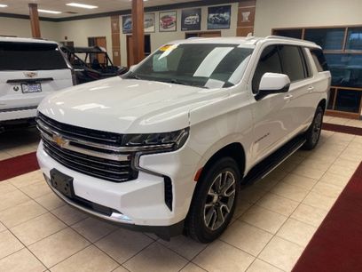 Used 2024 Chevrolet Suburban LT w/ Luxury Package