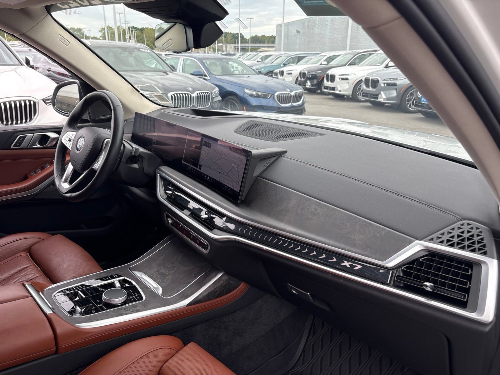 Certified 2025 BMW X7 xDrive40i w/ Premium Package AWD/4WD image 23
