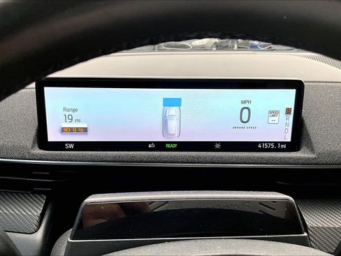 Used 2021 Ford Mustang Mach-E Premium image 24
