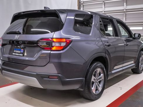 Used 2024 Honda Pilot EX-L image 4