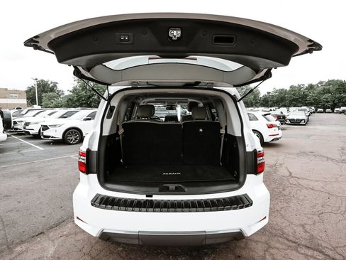 Used 2023 Nissan Armada SL w/ Captain's Chairs Package AWD/4WD image 52