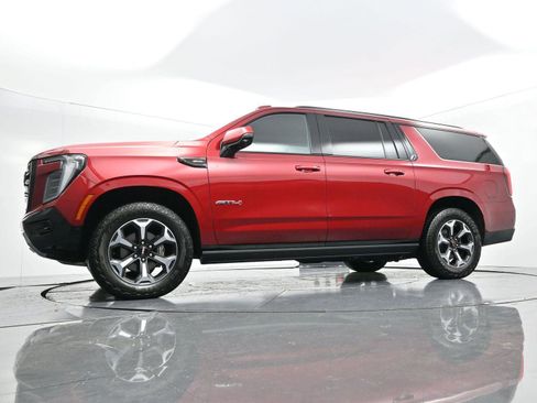 Used 2025 GMC Yukon XL AT4 Ultimate AWD/4WD image 49