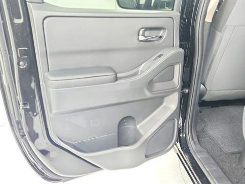 New 2025 Nissan Frontier SV image 20