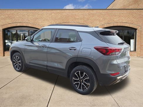 Used 2021 Chevrolet TrailBlazer ACTIV w/ Technology Package image 6