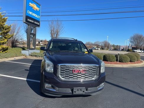 Used 2019 GMC Yukon XL Denali w/ Denali Ultimate Package image 2