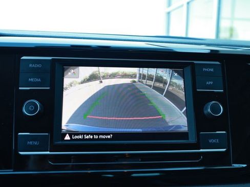 Used 2022 Volkswagen Taos S FWD image 17