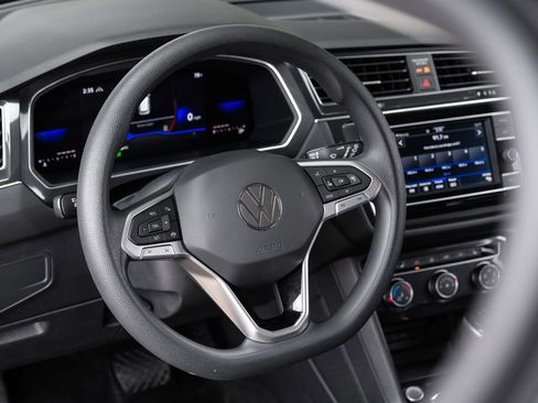 Used 2023 Volkswagen Tiguan S AWD/4WD image 4