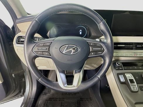 Used 2022 Hyundai Palisade Limited FWD image 11