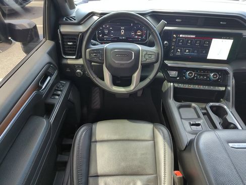 Used 2025 GMC Sierra 2500 Denali AWD/4WD image 13