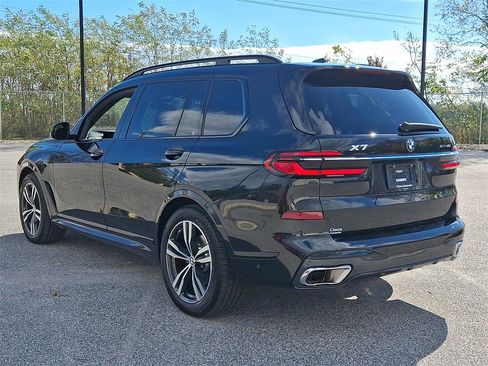 Certified 2023 BMW X7 xDrive40i w/ Executive Package image 9