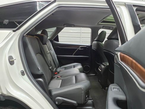 Used 2022 Lexus RX 350L Premium w/ Premium Package AWD/4WD image 17