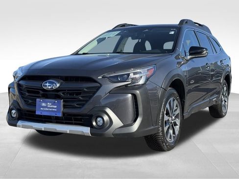 Used 2023 Subaru Outback Limited XT image 3