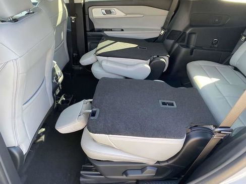 New 2026 Ford Explorer Active image 11