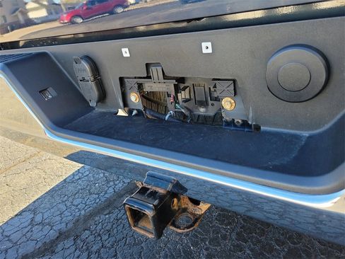 Used 2021 Chevrolet Silverado 1500 LT image 9