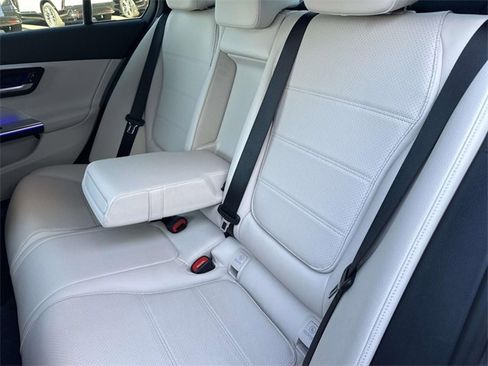 Used 2023 Mercedes-Benz C 300 4MATIC Sedan image 55