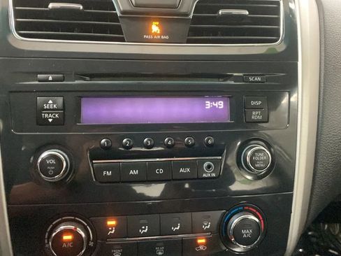 Used 2013 Nissan Altima 2.5 S FWD image 12