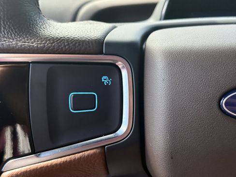 Used 2025 Ford Expedition King Ranch image 16