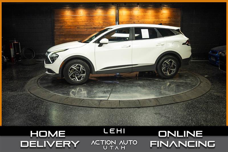 Used 2023 Kia Sportage LX FWD image 1