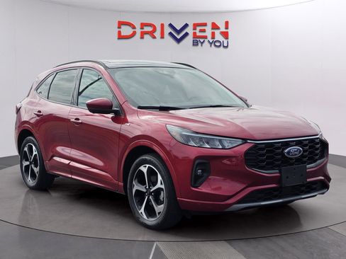 Used 2023 Ford Escape ST-Line Select w/ Tech Pack #2 image 7