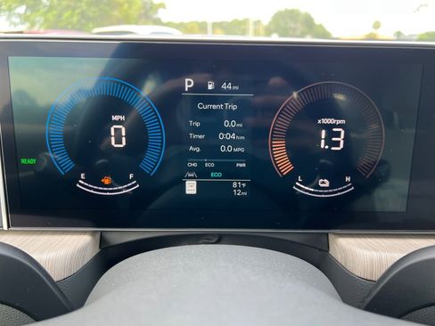 New 2025 Hyundai Sonata SEL image 18