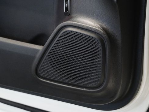 Used 2023 Mercedes-Benz GLB 250 4MATIC image 26