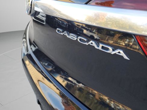 Used 2019 Buick Cascada Premium image 29