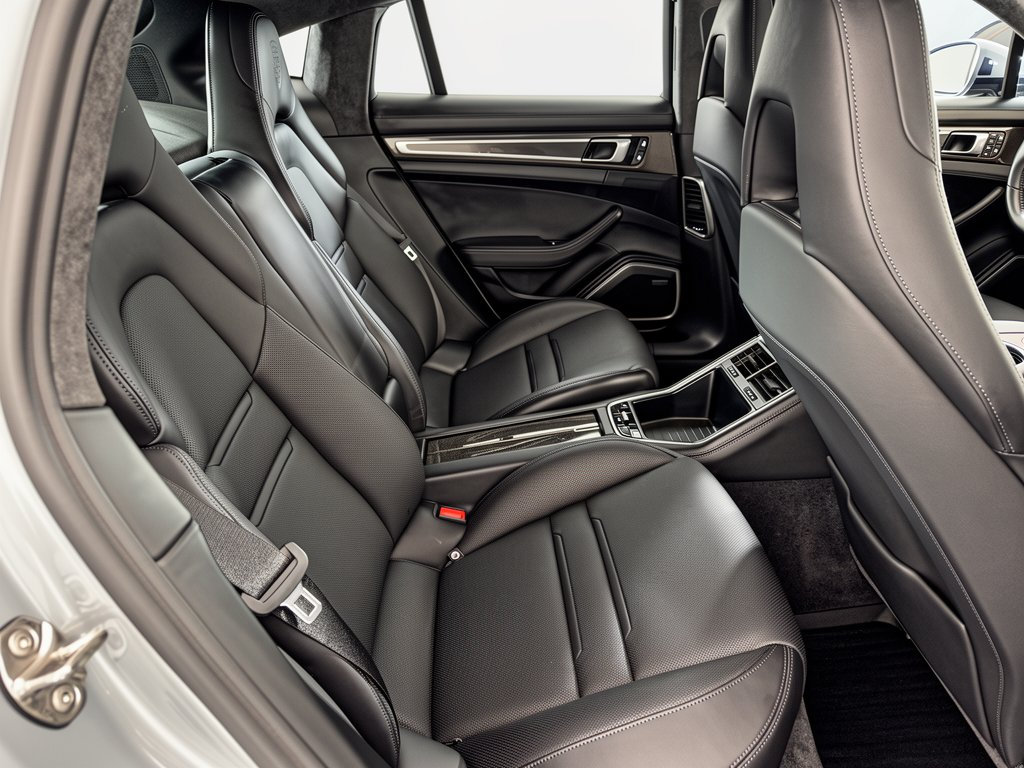 Certified 2023 Porsche Panamera GTS AWD/4WD image 32