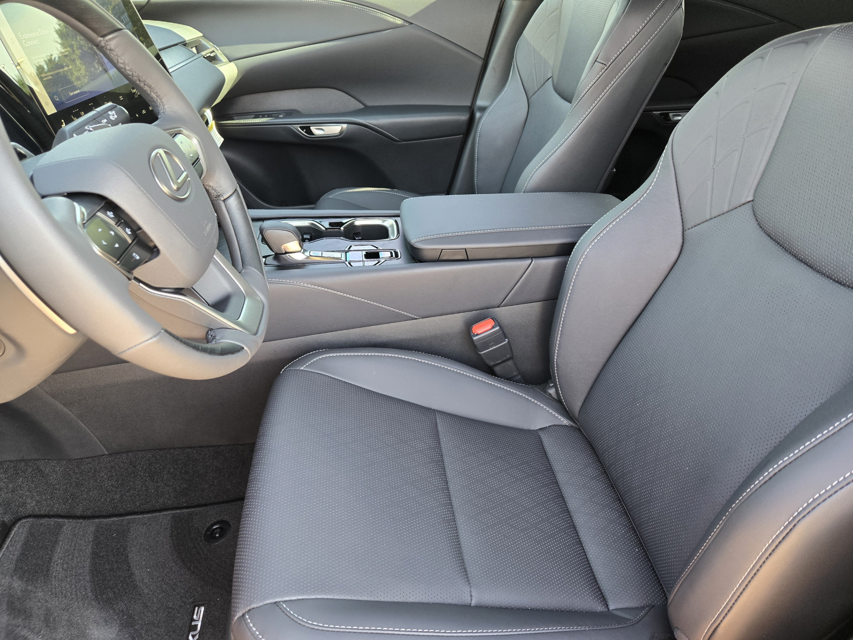 New 2026 Lexus RX 350 w/ Convenience Package AWD/4WD image 5