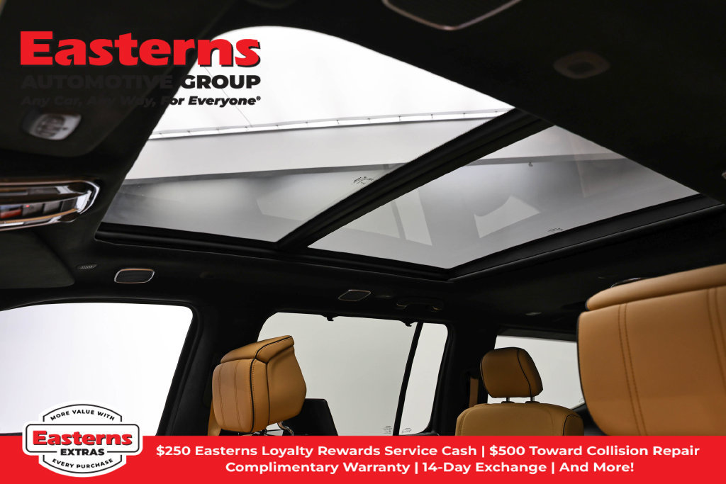 Used 2025 Jeep Grand Wagoneer Series III w/ Rear Seat Video Group 1 AWD/4WD image 40